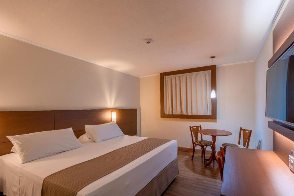 Hotel Caiua Cascavel מראה חיצוני תמונה